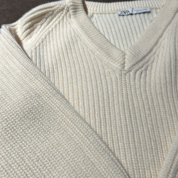 Zara sweater size M. Very good condition. Off white - Picture 3 of 6